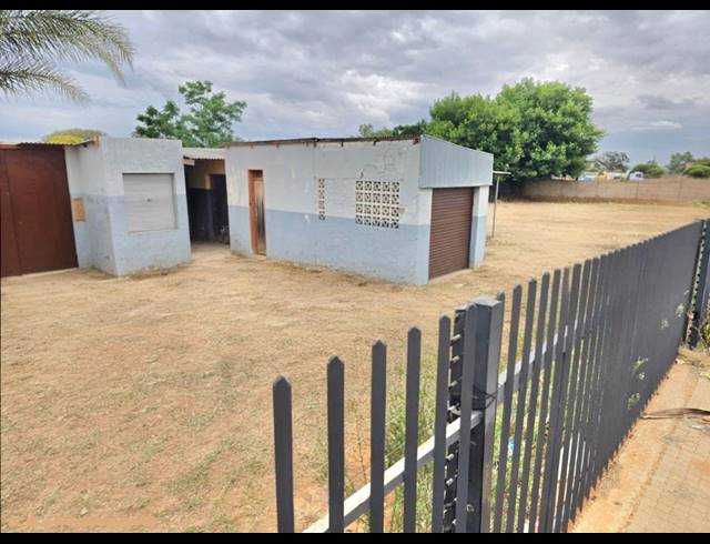 M² BUSINESS CENTRE FOR SALE IN MAGNA VIA INDUSTRIAL